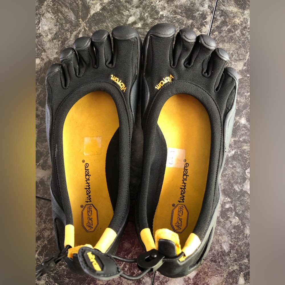 Vibram Women’s Five Fingers Shoe